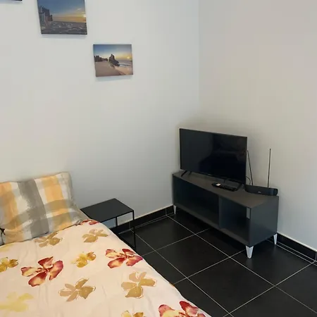 Jolie Maisonnette Avec Terrasse Centre Appartamento *